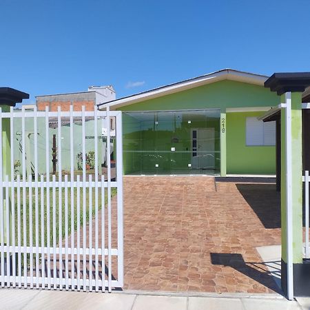 Casa Para Aluguel De Veraneio Em Torres Buitenkant foto